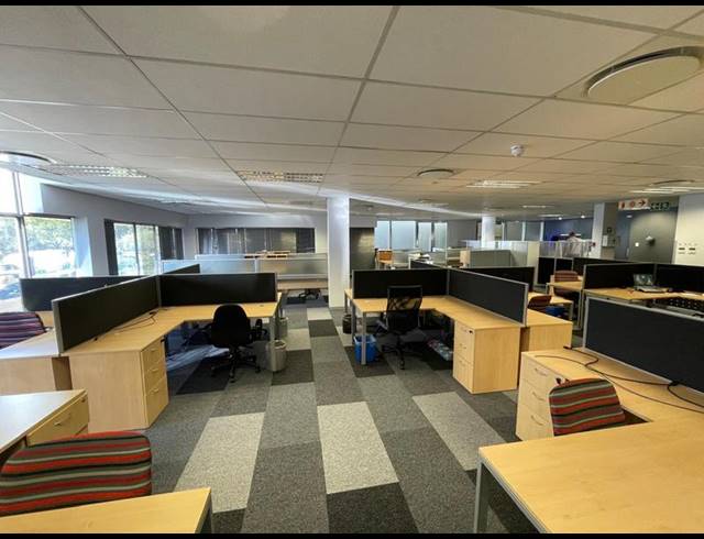BUSINESS PROPERTY TO RENT IN DIE HOEWES